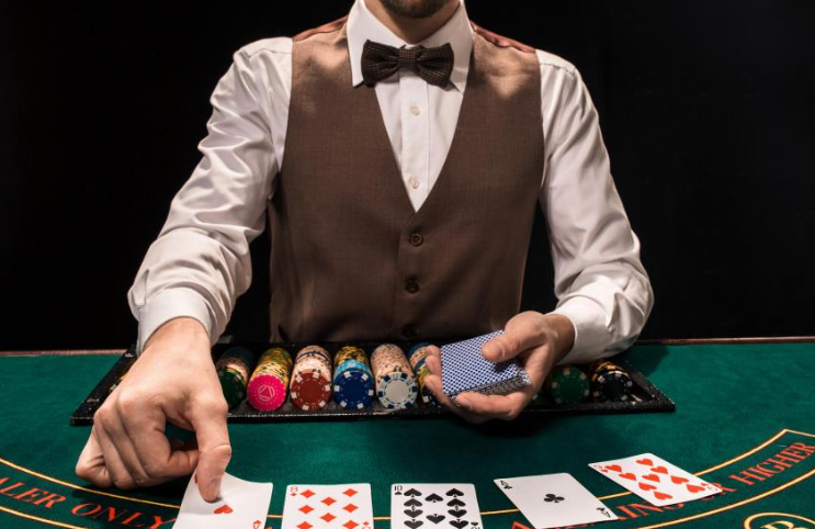 The Contribution of Croupiers to Elevating the Casino Experience.